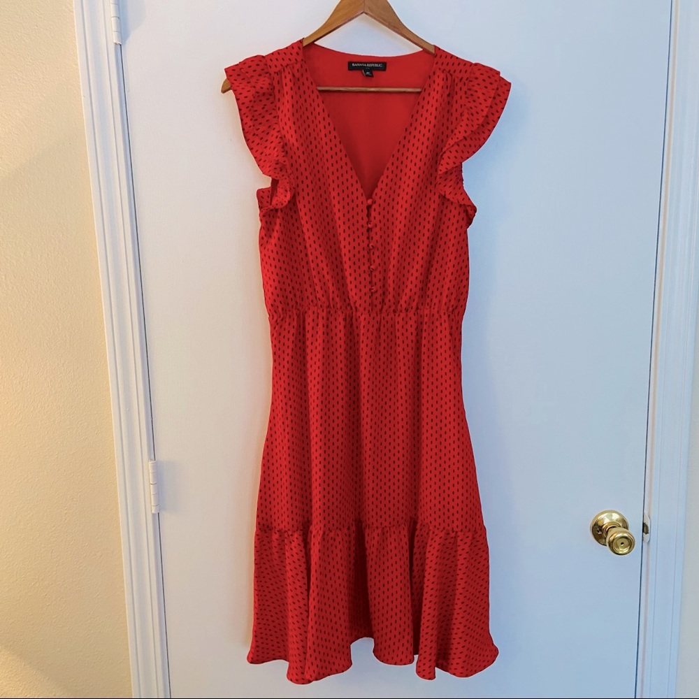 Banana Republic Flowy Ruffle Sleeve Red Dress. Size 8P, S/M.